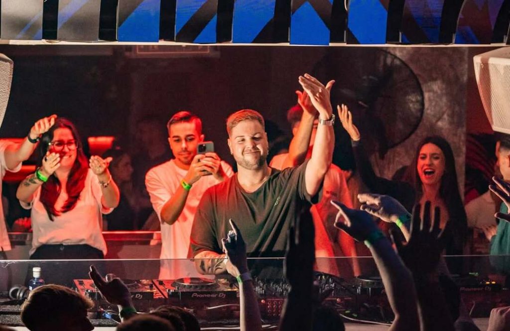 Castion and Nicole Moudaber drop ‘Get Back,’ first release on Mood Collective