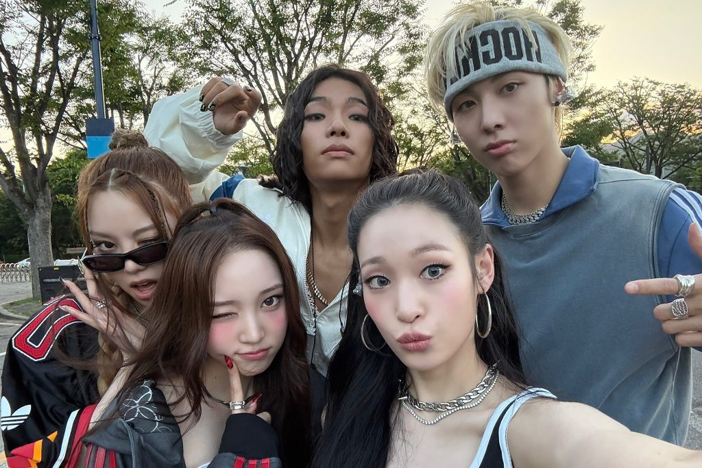 Watch: ALLDAY PROJECT Takes 3rd Win For “FAMOUS” On “Inkigayo”; Performances By Stray Kids, CORTIS, And More