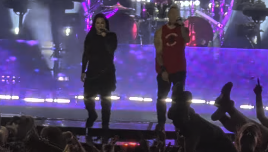 EVANESCENCE Reunited With PAUL MCCOY For “Bring Me To Life” At Louder Than Life