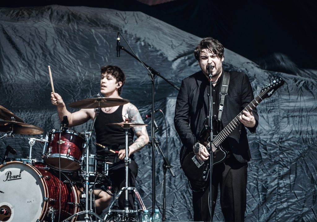 DAYSEEKER Announce The Departure Of Their Guitarist, GINO SGAMBELLURI