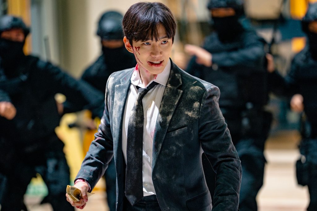 2PM’s Lee Junho Must Choose Between Saving Money And Saving The World In “Cashero”